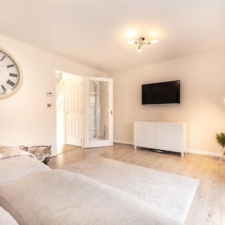 Cheerful 3 Bedroom House - Sleeps 7 Alwalton Dış mekan fotoğraf