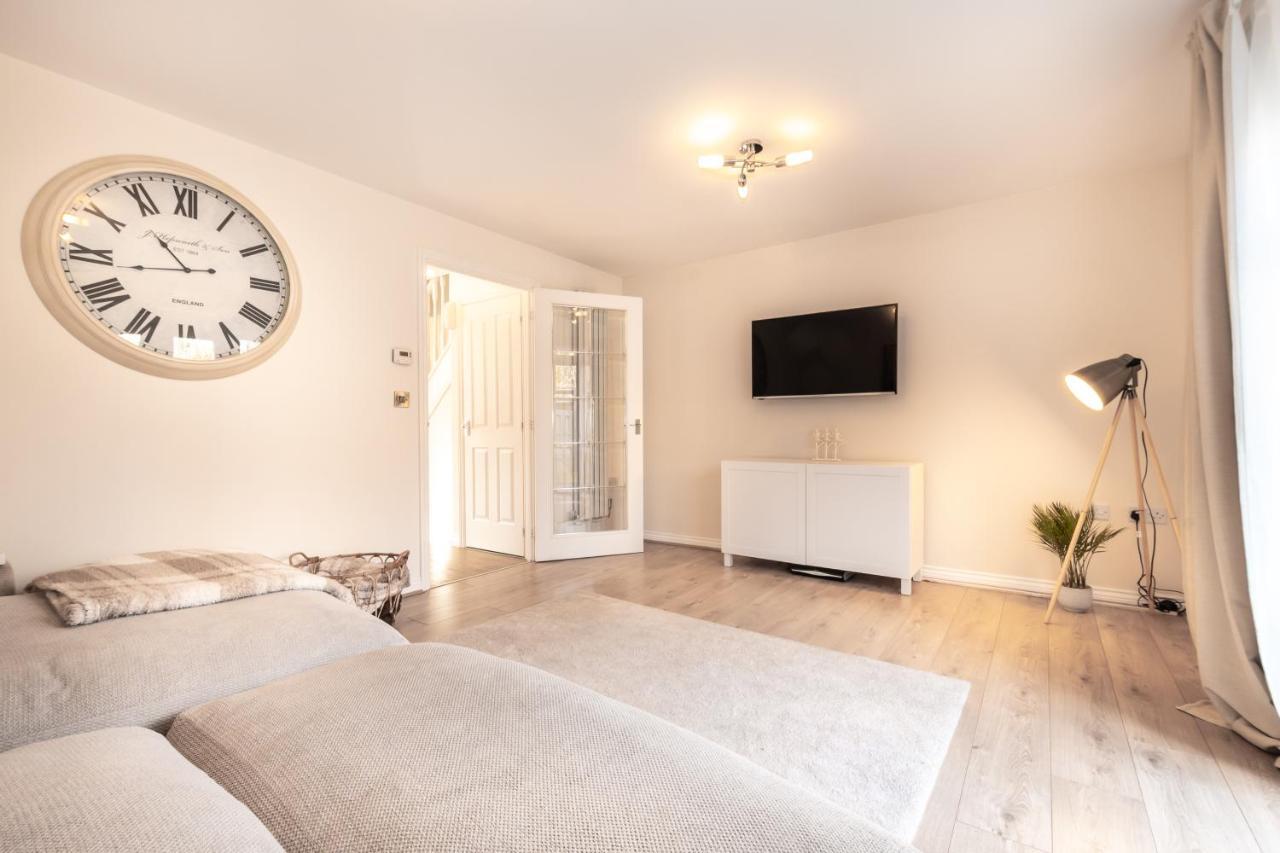 Cheerful 3 Bedroom House - Sleeps 7 Alwalton Dış mekan fotoğraf