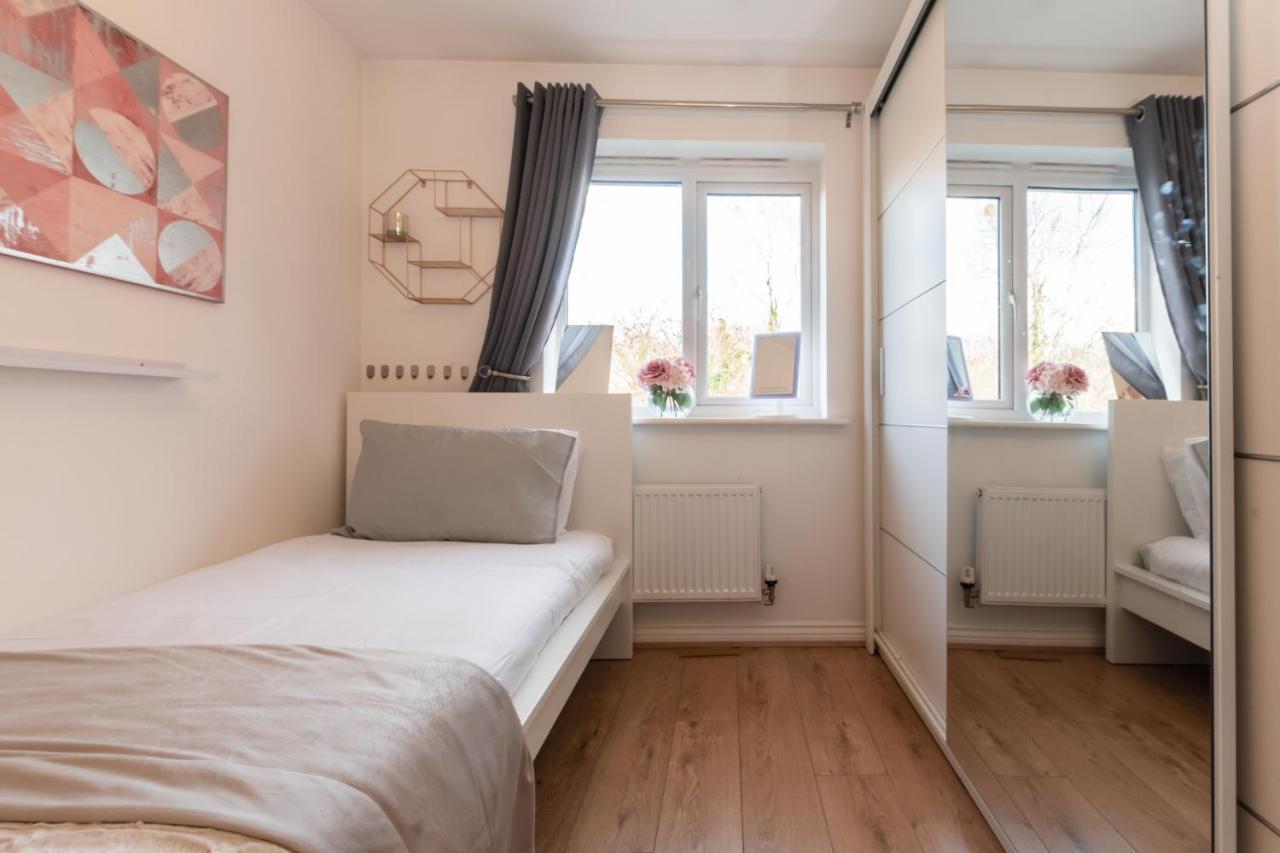 Cheerful 3 Bedroom House - Sleeps 7 Alwalton Dış mekan fotoğraf