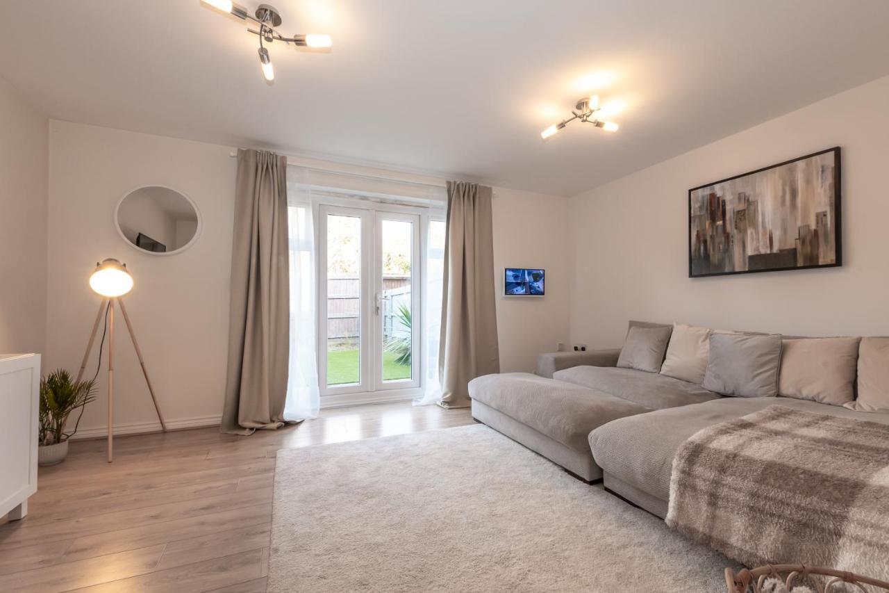 Cheerful 3 Bedroom House - Sleeps 7 Alwalton Dış mekan fotoğraf
